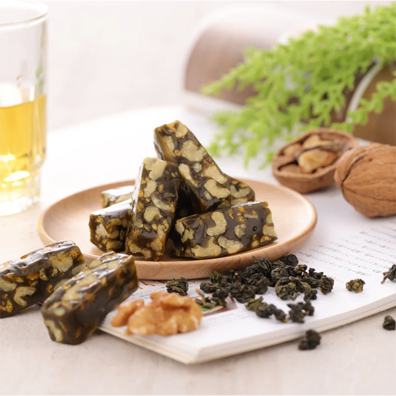 Cherry Grandfather Jinxuan Oolong Tea & Walnut Candy